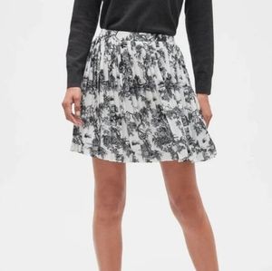 BANANA REPUBLIC Fit & Flare Pleated Skirt